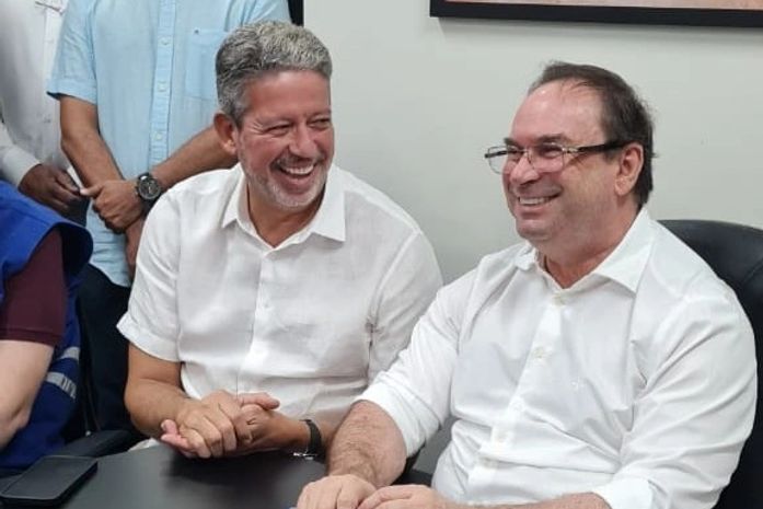 Arthur Lira garante R$ 14,7 milhões para obras das avenidas marginais do Riacho Piauí, que vão desafogar o trânsito e melhorar a mobilidade em Arapiraca