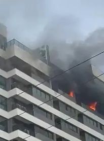 Incêndio em prédio na Ponta Verde