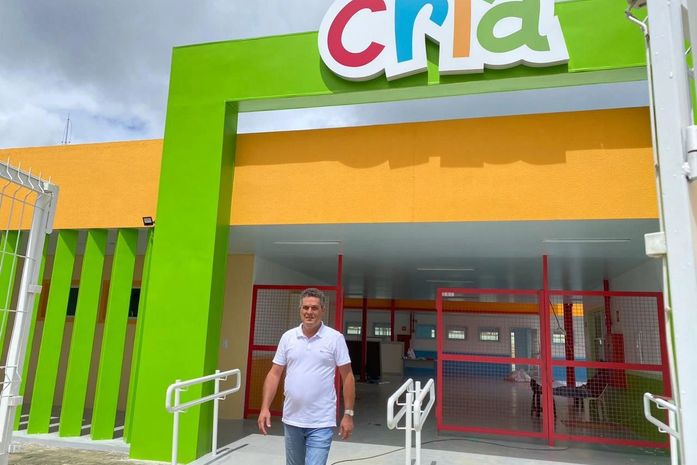 Prefeito de Branquinha acompanha reta final da construção da Creche CRIA
