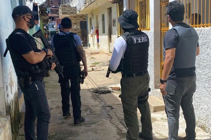 Quadrilha que fazia arrastões na parte baixa de Maceió é presa durante operação