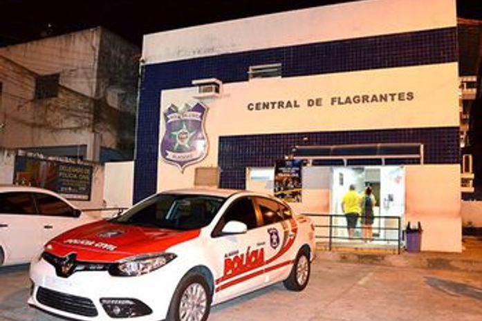 Mulher é morta a pauladas após briga com companheiro
