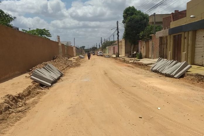 Prefeitura de Arapiraca inicia obras de pavimentação no Santa Esmeralda