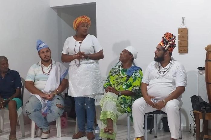 Pais e Mães de santo fazem denúncias