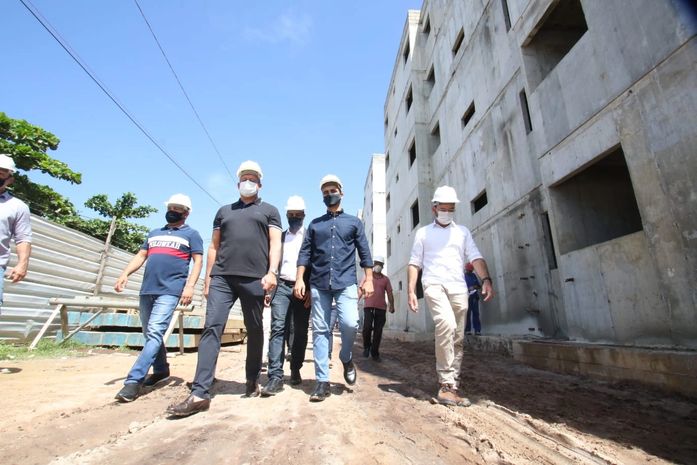 Presidente da Câmara visita Conjunto Vilas do Mundaú com ministro do Desenvolvimento Regional