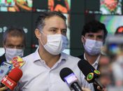 Governador faz apelo a prefeitos ao apontar aumento de mortes entre mais jovens
