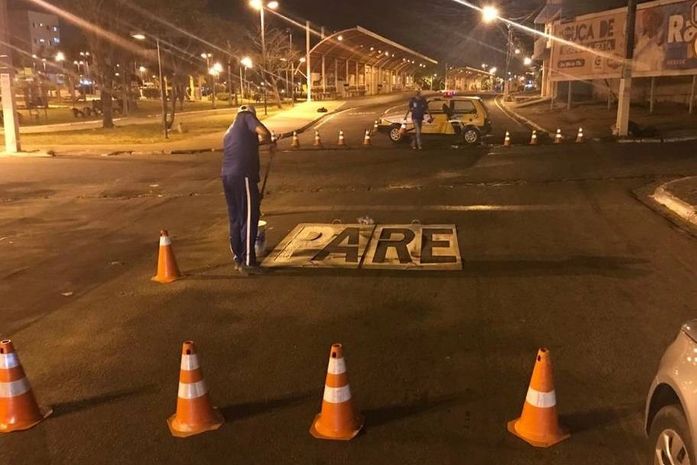 SMTT de Arapiraca revitaliza sinalização horizontal no Parque Ceci Cunha
