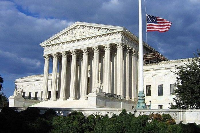 Alto lá! O respeito à Lei e à Justiça