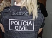 Faca peixeira e óleo quente: Polícia prende dois homens suspeitos de agredir e ameaçar matar esposas em Maceió