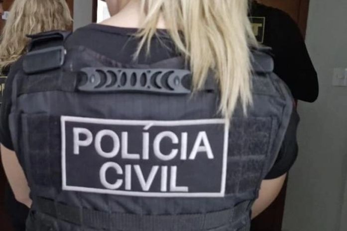 Faca peixeira e óleo quente: Polícia prende dois homens suspeitos de agredir e ameaçar matar esposas em Maceió