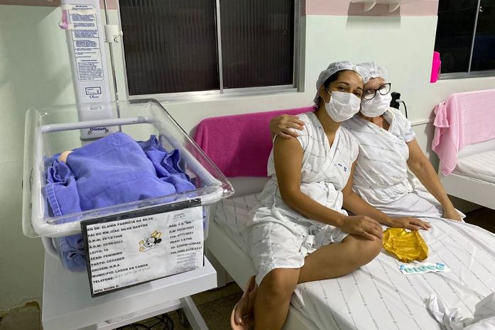 Dona Andrade, a aposentada que virou avó de todos os nenês do Hospital Regional