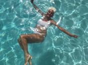 Em app de paquera há 8 meses, idosa de 83 anos já fez sexo com mais de 50 homens