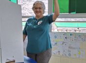 Lenilda Luna vota em escola no Antares
