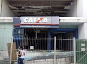 Prédio da Caixa Econômica é depredado 