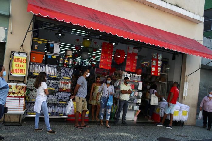 Rio reabre shoppings, bares, igrejas, estádios e pontos turísticos