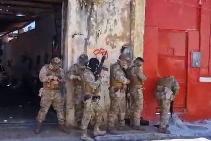Duas pessoas são presas na sede do CRB e CSA durante operação; drogas e explosivos foram apreendidos