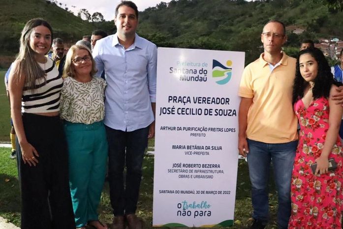 Prefeito Arthur Freitas assina ordem de serviço e inaugura novos espaços de esporte e lazer em Santana do Mundaú