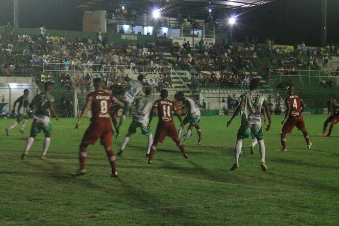 CRB vence o Coruripe e mantém a liderança do Campeonato Alagoano