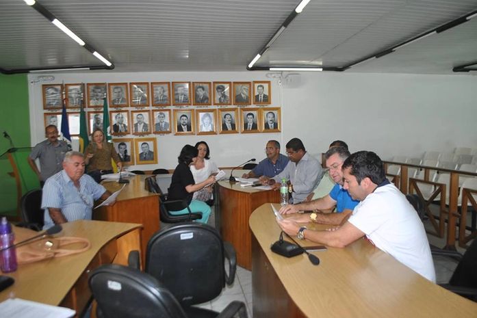 Vereadores se reúnem para analisar projeto de incentivos fiscais do Executivo de Arapiraca