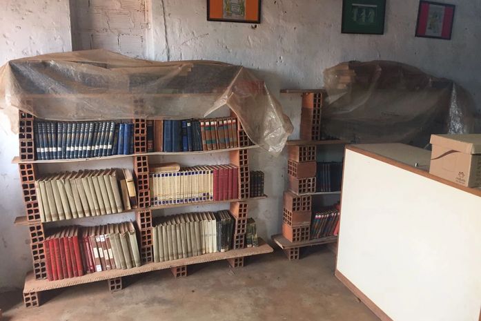 Biblioteca improvisada na Zona Rural de Arapiraca