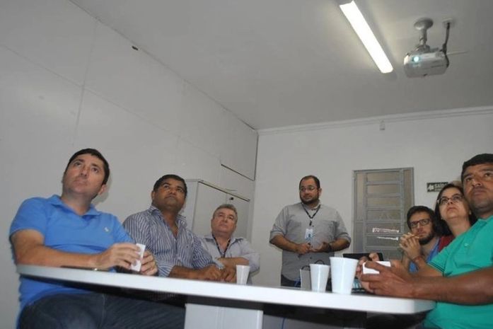 Legislativo de Arapiraca realiza Audiência Pública com diretores da CAB Ambiental