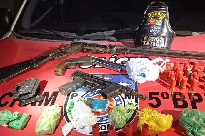 Operação motivada por confrontos entre quadrilhas termina com um morto, dois presos, drogas e armas apreendidas