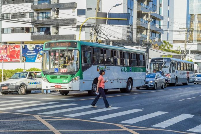 Sinalização da Avenida Deputado José Lages.