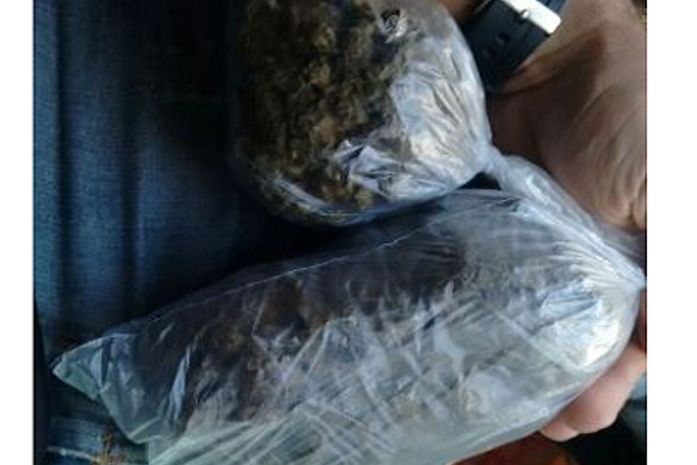 Bope prende jovem acusado de tráfico de drogas na orla de Maceió