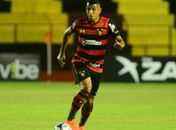 CSA anuncia contratação do volante Yago, ex-Sport