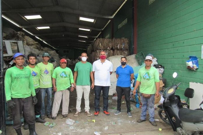 Semarh Penedo realiza visita técnica a cooperativa de reciclagem
