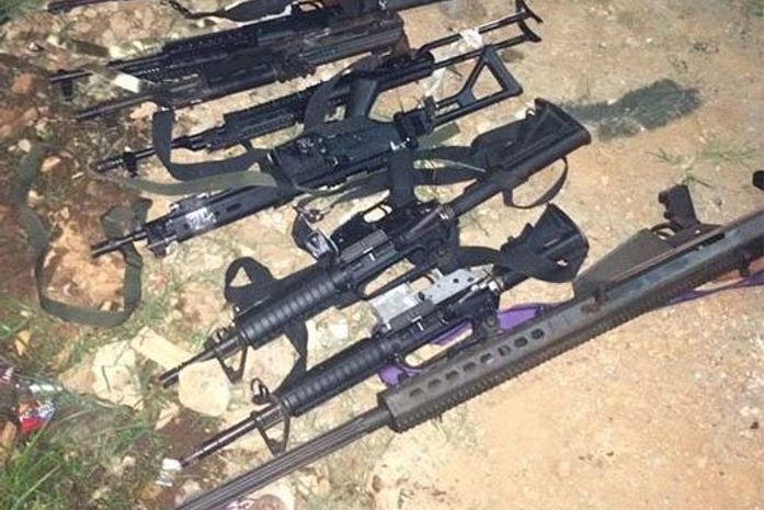 Bandidos com fuzil calibre .50 e policial morre por não ter arma