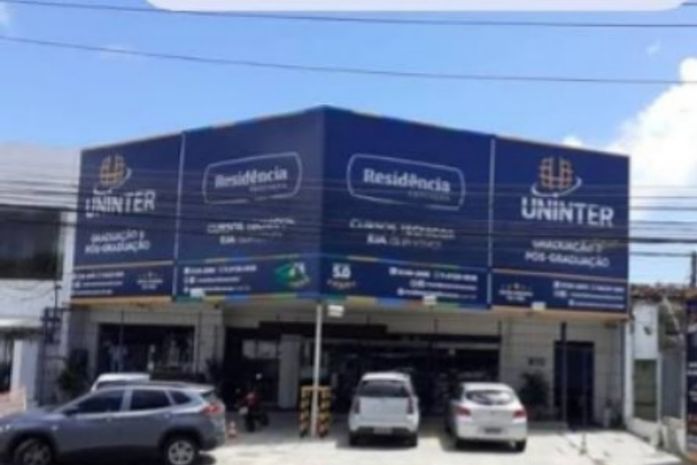 Uninter é condenada a rescindir contrato e indenizar aluno por mudança de curso sem autorização