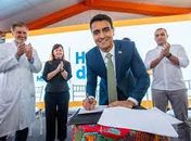 Um hospital inteirinho? Que compra gigante, prefeito JHC. Parabéns!