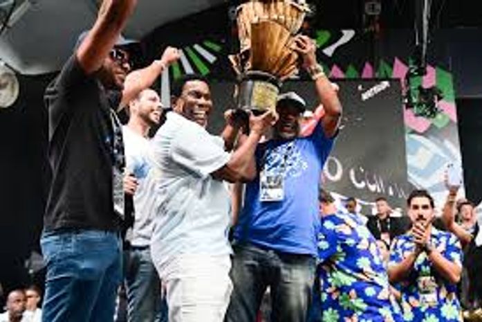 Beija-Flor é a campeã do carnaval 2025; homenagem a Laíla garante o 15º título da escola Nilópolis