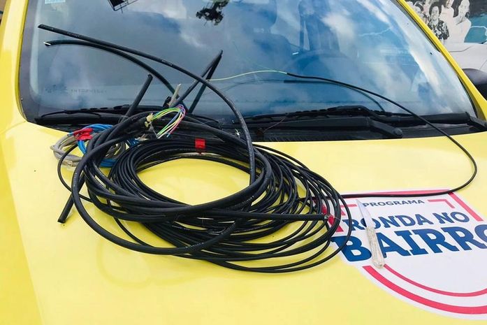 Ronda no Bairro prende jovem furtando fios de cobre no Benedito Bentes