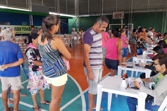 Prefeitura de São Miguel dos Campos distribui mais de 2.500 cestas básicas