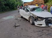Motorista fica ferido após colidir com dois caminhões na AL-110