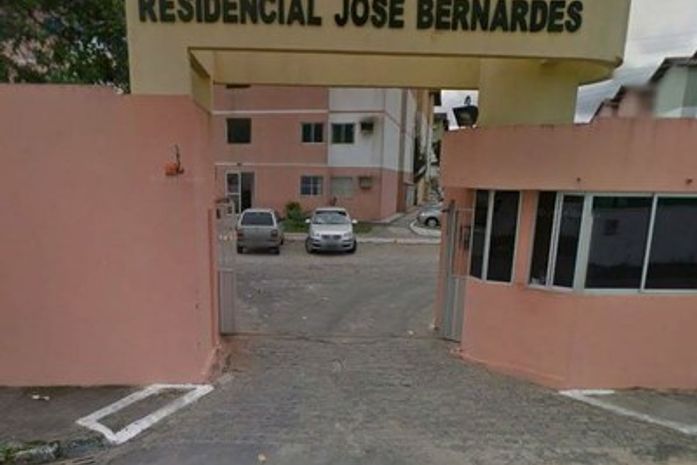 Problemas de transbordamento de fossa e sumidouro no residencial José Bernardes não foram resolvidos pela CEF.