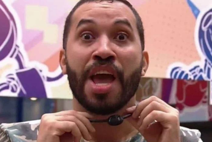 Nego Di diz que Gilberto não é negro, mas 'um pouquinho sujinho, se esfregar bem'