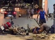 Entregador de pizzas fica ferido após colisão entre motocicletas em Arapiraca