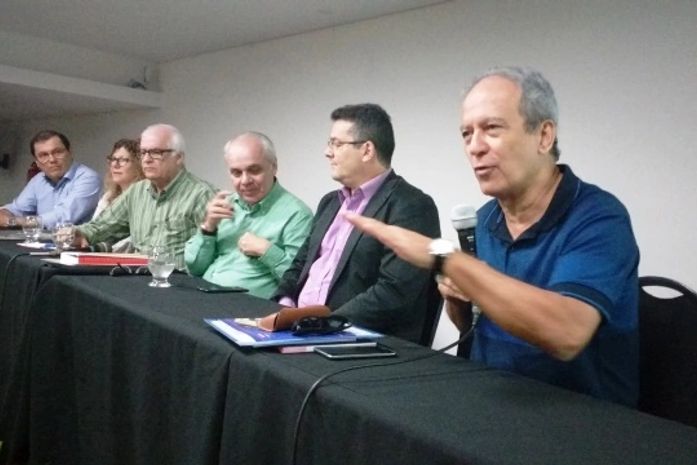 Economistas afirmam que palestra com Renan Filho foi adiada