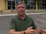 Cabo Bebeto cobra Dantas por terminal rodoviário fechado em Santana do Ipanema e rebate promessa de aeroporto: "Se não chega ônibus, avalie avião"