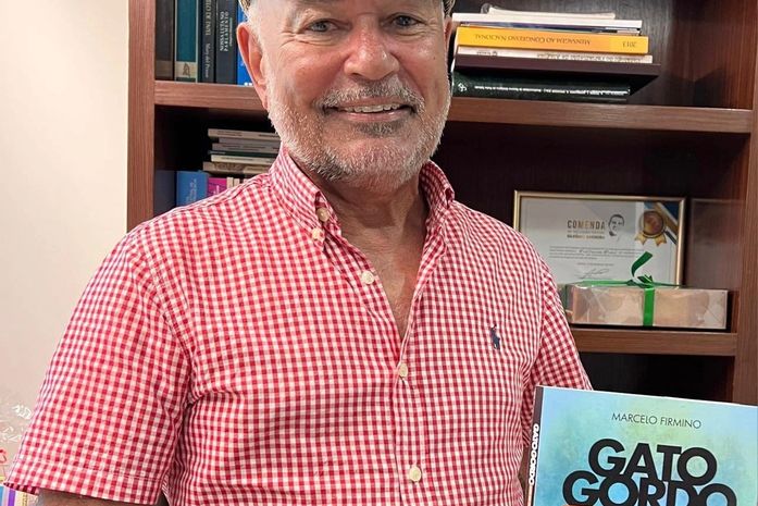 Jornalista Marcelo Firmino lança dia 8 de novembro o livro Gato Gordo além do telhado na 11ª Bienal