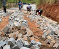 Prefeitura de Branquinha inicia pavimentação em localidade da zona rural