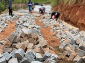 Prefeitura de Branquinha inicia pavimentação em localidade da zona rural