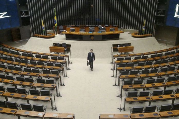 JHC no plenário vazio