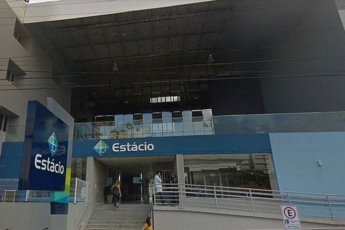 Estácio promove Vestibular Social com bolsa de até 100% no curso todo