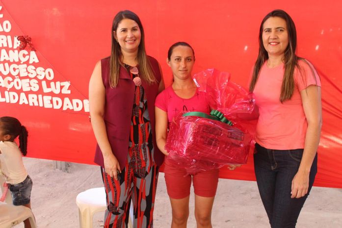 Confraternização Secretaria municipal de Assistência Social de Craíbas - Distrito de Folha Miúda.