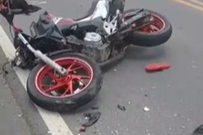 Duas pessoas morreram e duas ficaram feridas na colisão entre as duas motos.