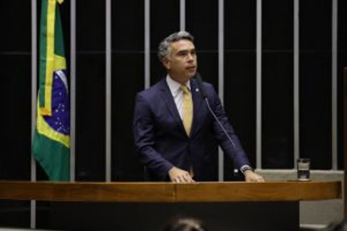 Deputado Rafael Brito parabeniza alunos da rede estadual de AL se destacam na redação do Enem 2022