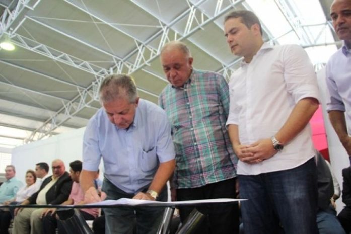 Renan Filho deve exonerar petistas do governo até próxima terça-feira